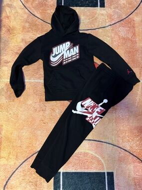 NIKE Black Jordan Jump Man Hoodie and Sweatpants w/ Pockets
